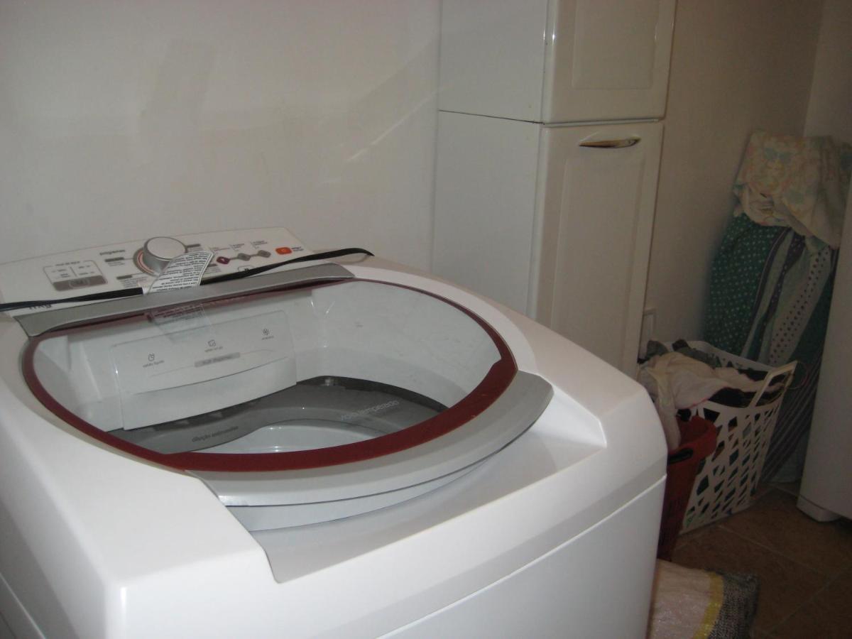 Hospedagem domiciliar Quarto Com Banheiro Privativo *