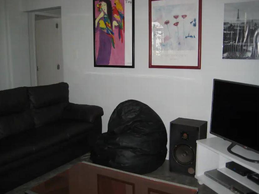 Quarto Com Banheiro Privativo
